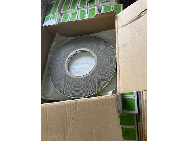 Ca.240x sanitair siliconenkit / all-weather kit + tape illbruck, gs241, fs125, tape, diverse, nvt - afbeelding 5 van  16