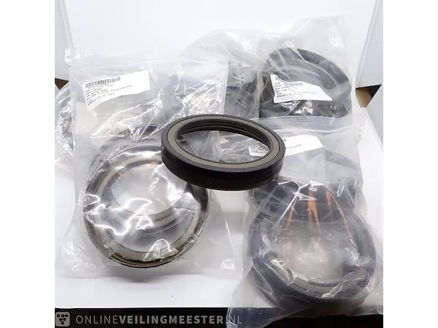 Ca.24x olie-keering oshkosh - afbeelding 3 van  5