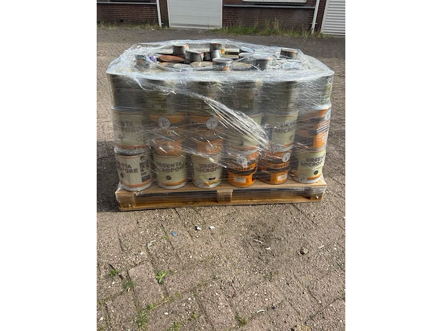 Ca.250x terpetine gedragen aflakken oa sikkens,flexa, doelfray - afbeelding 3 van  3