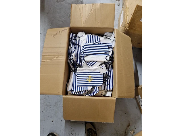 Ca.260x matrozen tasjes boland - afbeelding 2 van  3