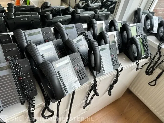 Ca.30x mitel voip telefoons (30 stuks) mitel, divers - afbeelding 9 van  10
