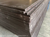 Ca.32x betonplex glad, 2024 - afbeelding 3 van  3