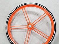 Ca.40x alu fietswiel 22", oranje + zwart + zilver - afbeelding 1 van  2