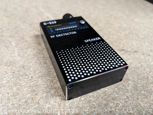 Ca.45x rf zender detector, 2022 - afbeelding 2 van  4
