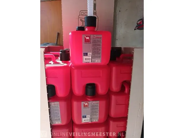 Ca.48x nieuwe jerrycans met schenktuit , rood - afbeelding 3 van  4