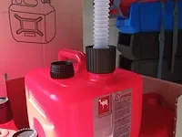 Ca.48x nieuwe jerrycans met schenktuit , rood - afbeelding 4 van  4