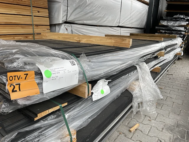 Ca.50x grenen zweeds rabat zwart gecoat, 16x195mm, lengte 480cm - afbeelding 2 van  3