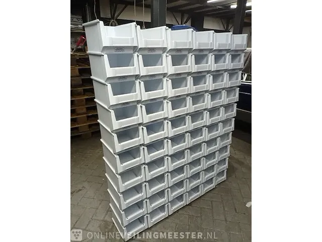 Ca.60x demo magazijnbakken - afbeelding 1 van  4