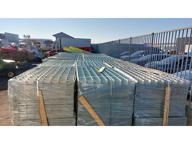 Ca.6400x draadstaalmat gegalvaniseerd, dynamic way, 2103x1203mm, maaswijdte 15x15cm - afbeelding 4 van  12