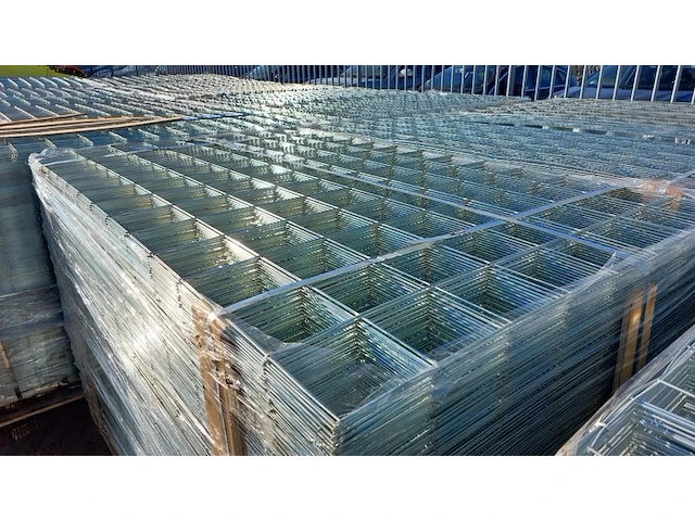 Ca.6400x draadstaalmat gegalvaniseerd, dynamic way, 2103x1203mm, maaswijdte 15x15cm - afbeelding 9 van  12
