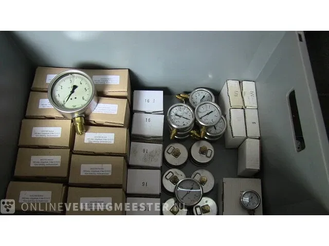 Ca.70x rvs manometers, messing aansluitingen, diverse formaten en meetbereiken manfred junnemann, diversen, rvs-messing - afbeelding 4 van  6