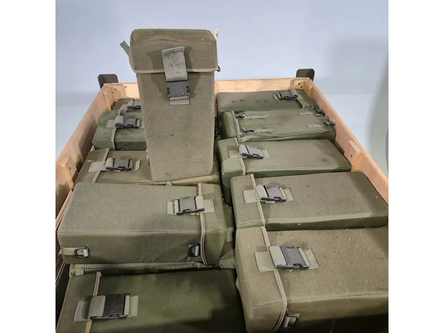 Ca.70x tassen/covers - afbeelding 2 van  7