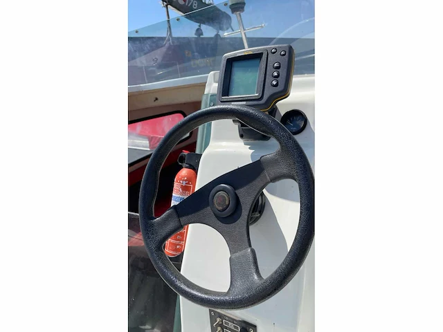 Cabin boat 40 hp mercury open deck consoleboot en visboot - afbeelding 2 van  10