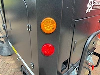 Cabine veegmachine, zelfrijdend - afbeelding 14 van  28