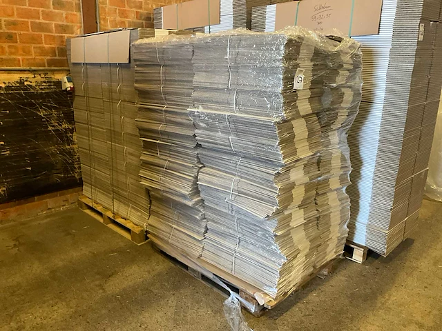 Cadeau-/wijnverzenddoos (circa. 3500 stuks) - afbeelding 1 van  5