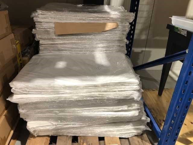 Cadeauverpakking gebleekt zijdepapier wit 20 grams. 50 x 75 cm. 480 vel per pak (45x) - afbeelding 4 van  5