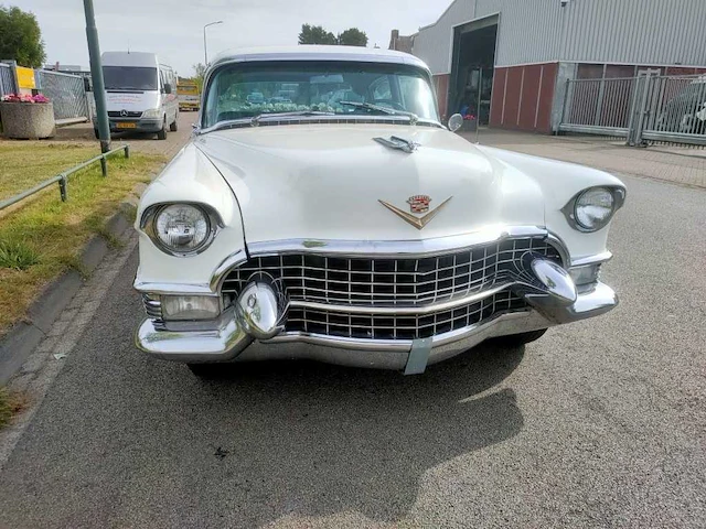 Cadillac - 1955 - de ville sedan - v8 5,4 liter - belgie - afbeelding 24 van  28