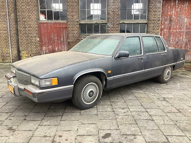 Cadillac - 1990 - fleetwood - personenauto - afbeelding 1 van  22