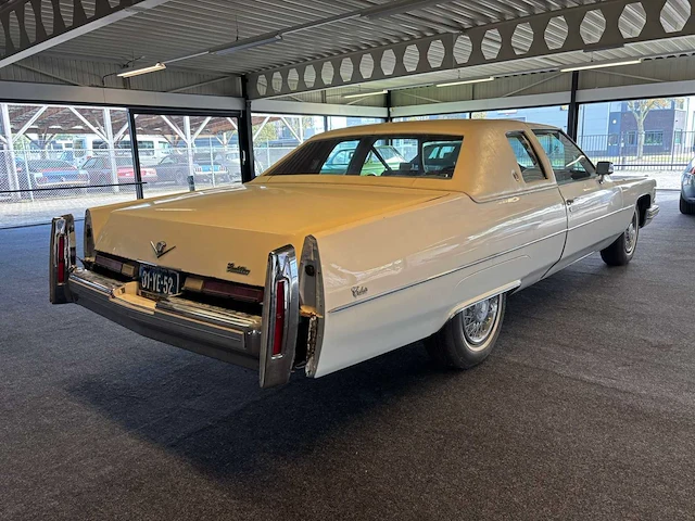Cadillac - coupé de ville - oldtimer - afbeelding 11 van  15