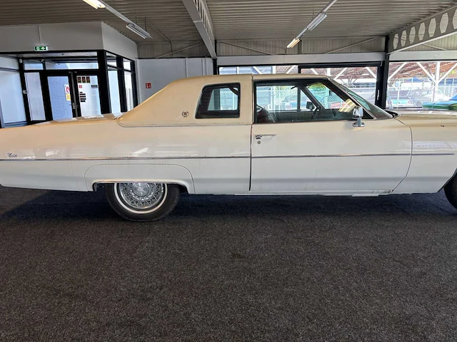 Cadillac - coupé de ville - oldtimer - afbeelding 12 van  15
