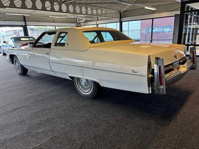 Cadillac - coupé de ville - oldtimer - afbeelding 13 van  15