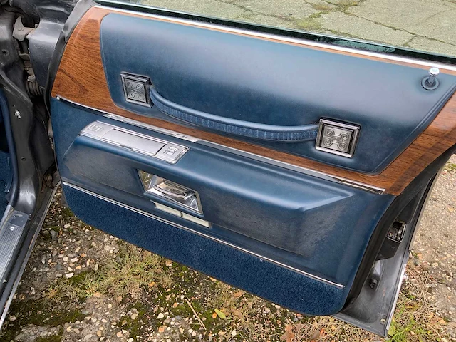 Cadillac - de ville - 6 cd 69 sedan - oldtimer - 1974 - afbeelding 17 van  36