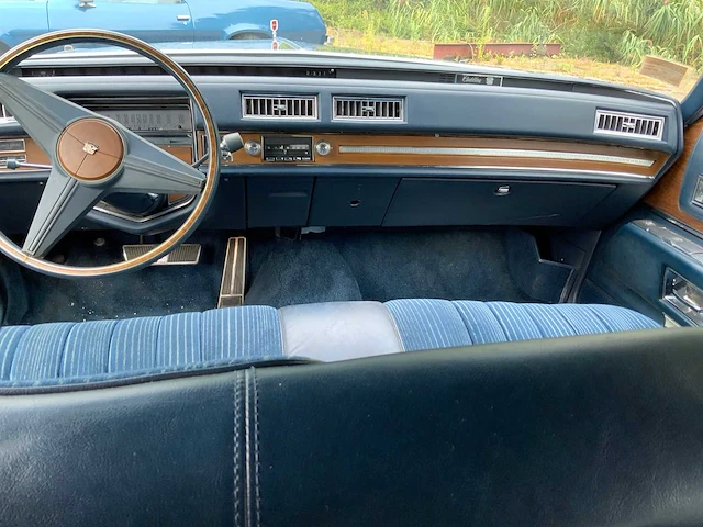 Cadillac - de ville - 6 cd 69 sedan - oldtimer - 1974 - afbeelding 18 van  36