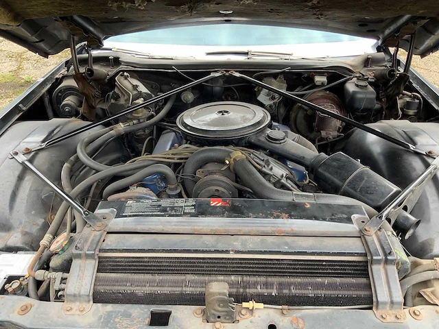 Cadillac - de ville - 6 cd 69 sedan - oldtimer - 1974 - afbeelding 21 van  36