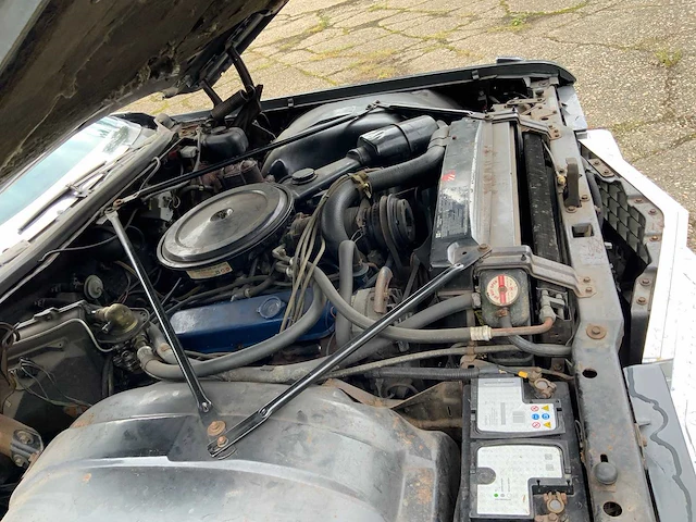 Cadillac - de ville - 6 cd 69 sedan - oldtimer - 1974 - afbeelding 24 van  36