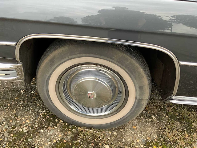 Cadillac - de ville - 6 cd 69 sedan - oldtimer - 1974 - afbeelding 27 van  36
