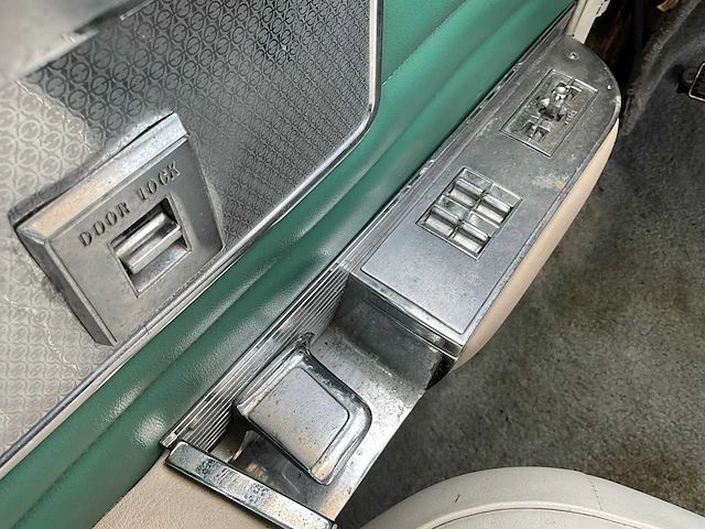 Cadillac - sedan de ville - oldtimer - afbeelding 4 van  20