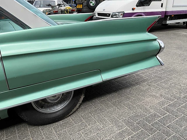 Cadillac - sedan de ville - oldtimer - afbeelding 11 van  20
