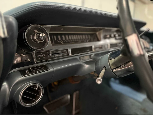Cadillac - sedan de ville - v8 - oldtimer - 1962 - afbeelding 22 van  39