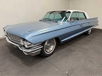 Cadillac - sedan de ville - v8 - oldtimer - 1962 - afbeelding 2 van  39