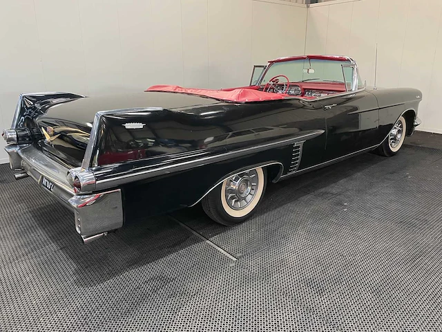 Cadillac - series 62 convertible - oldtimer - 1957 - afbeelding 4 van  39