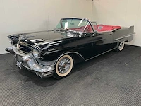 Cadillac - series 62 convertible - oldtimer - 1957 - afbeelding 1 van  39
