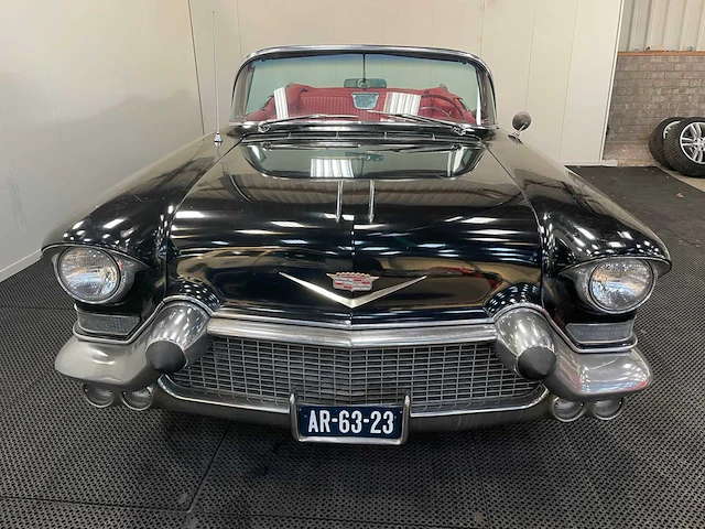Cadillac - series 62 convertible - oldtimer - 1957 - afbeelding 14 van  39