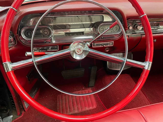Cadillac - series 62 convertible - oldtimer - 1957 - afbeelding 20 van  39
