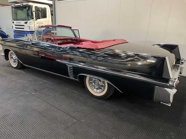 Cadillac - series 62 convertible - oldtimer - 1957 - afbeelding 36 van  39
