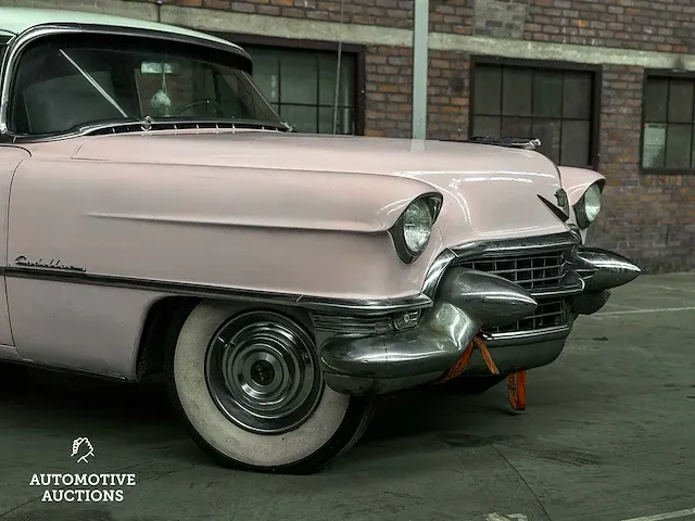 Cadillac classic series 62 v8 230pk 1955 oldtimer - afbeelding 11 van  39