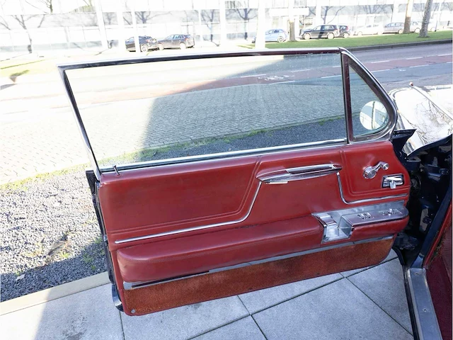 Cadillac coupe de ville cabriolet automaat 1962 oldtimer - afbeelding 30 van  46