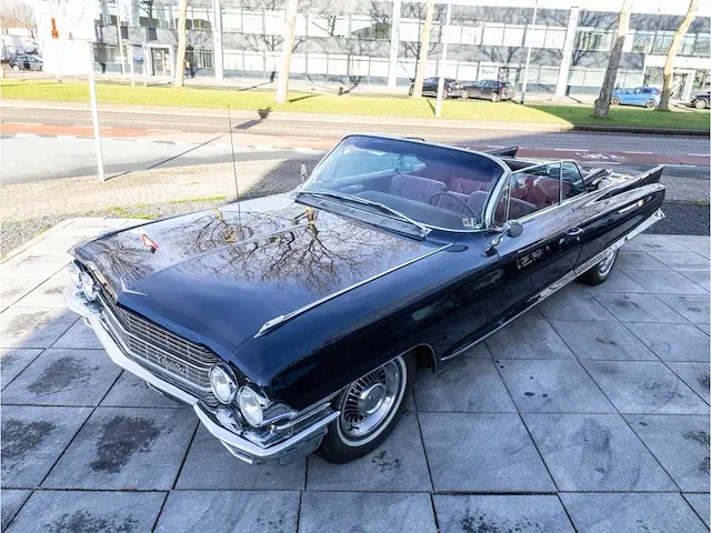 Cadillac coupe de ville cabriolet automaat 1962 oldtimer - afbeelding 2 van  46