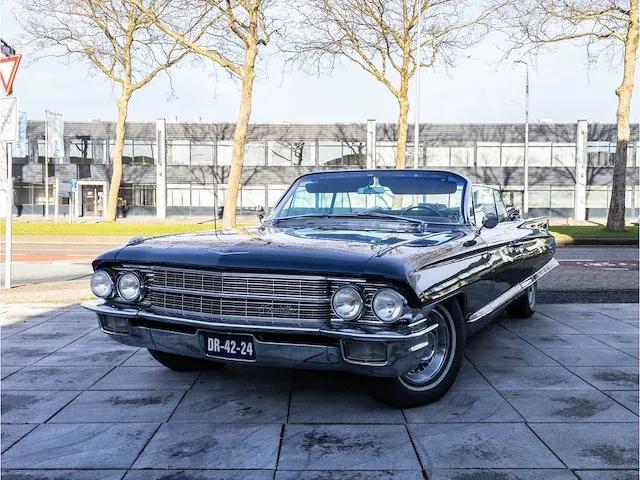 Cadillac coupe de ville cabriolet automaat 1962 oldtimer - afbeelding 1 van  46