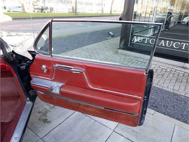 Cadillac coupe de ville cabriolet automaat 1962 oldtimer - afbeelding 31 van  46