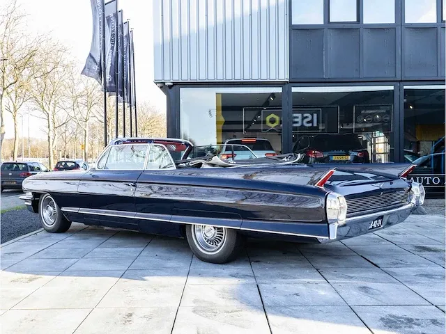 Cadillac coupe de ville cabriolet automaat 1962 oldtimer - afbeelding 23 van  46