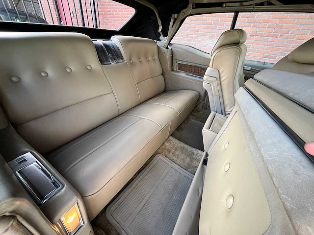 Cadillac coupe deville, automaat, dh-17-97 - afbeelding 14 van  38