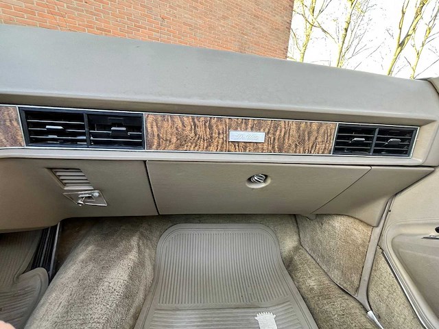 Cadillac coupe deville, automaat, dh-17-97 - afbeelding 15 van  38