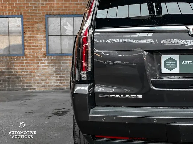 Cadillac escalade esv premium xl 6.2 v8 426pk 8-persoons 2016 (origineel nederlands), ht-450-p - afbeelding 19 van  85