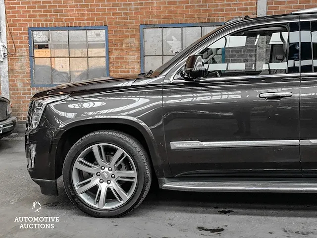 Cadillac escalade esv premium xl 6.2 v8 426pk 8-persoons 2016 (origineel nederlands), ht-450-p - afbeelding 28 van  85