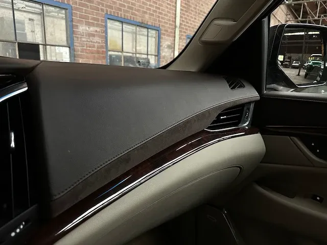 Cadillac escalade esv premium xl 6.2 v8 426pk 8-persoons 2016 (origineel nederlands), ht-450-p - afbeelding 52 van  85
